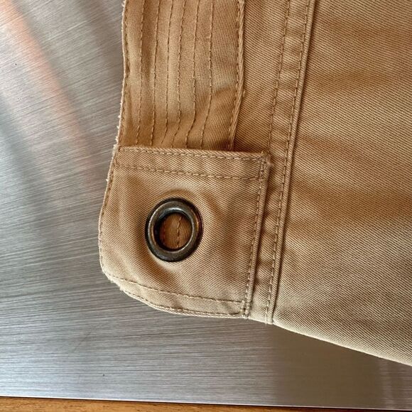 Diesel tan khaki Bermuda shorts with button detail. Size 28 - Picture 9 of 17
